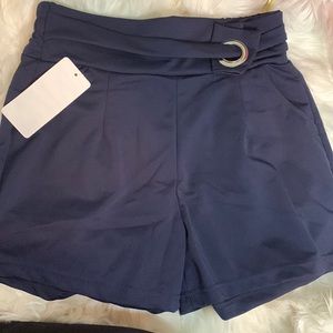 Polyester short navy blue with belt detail high waist